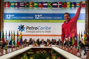 A iniciativa PETROCARIBE, impulsinada pela Venezuela Bolivariana sobretudo por via do âmbito da ALBA-TCP, já leva 15 anos em socorro dos estados que compõem o CARICOM.